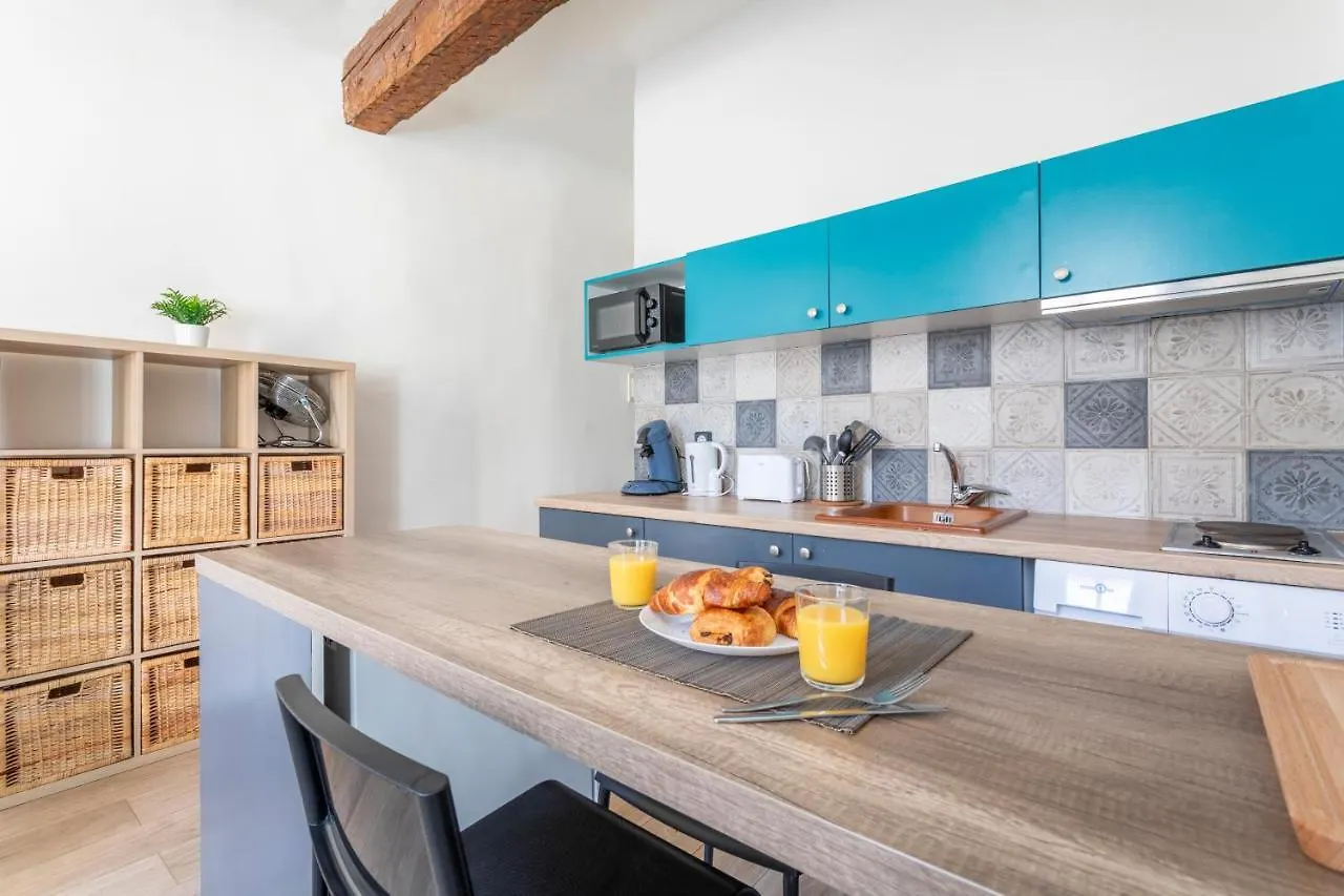 Studio Place Cardeurs Aix-en-Provence Apartment